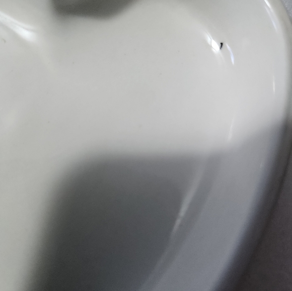 Wedgwood Beatrix Peter Rabbit heart trinket box - Picture 10 of 10